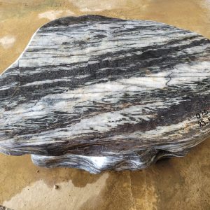 Bàn ghế đá tự nhiên