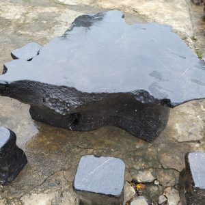 Bàn Ghế Đá Tự Nhiên Đá Lũa Đen