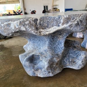 Bàn ghế đá tự nhiên