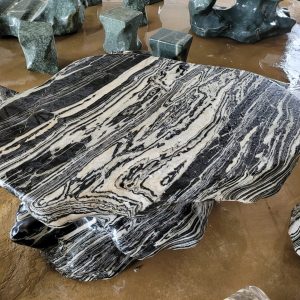 bàn ghế đá tự nhiên