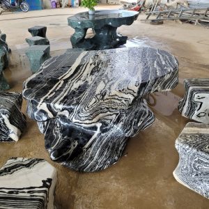 Bàn ghế đá tự nhiên