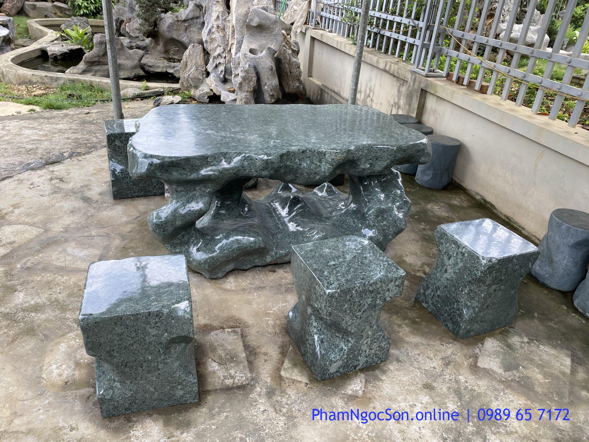 Bàn ghế đá tự nhiên Hòa Bình cuội xanh (4)