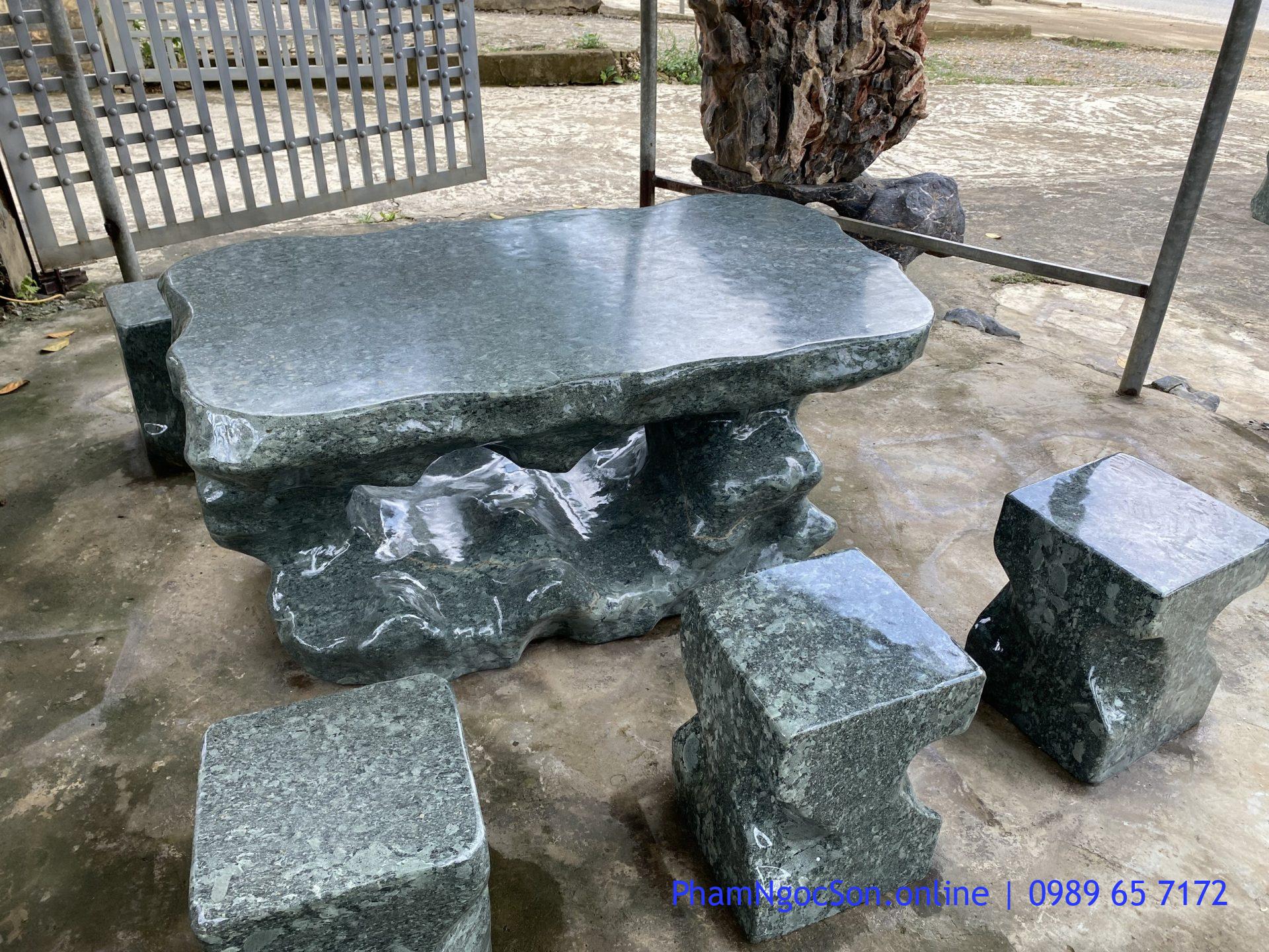 Bàn ghế đá tự nhiên Hòa Bình cuội xanh (4)
