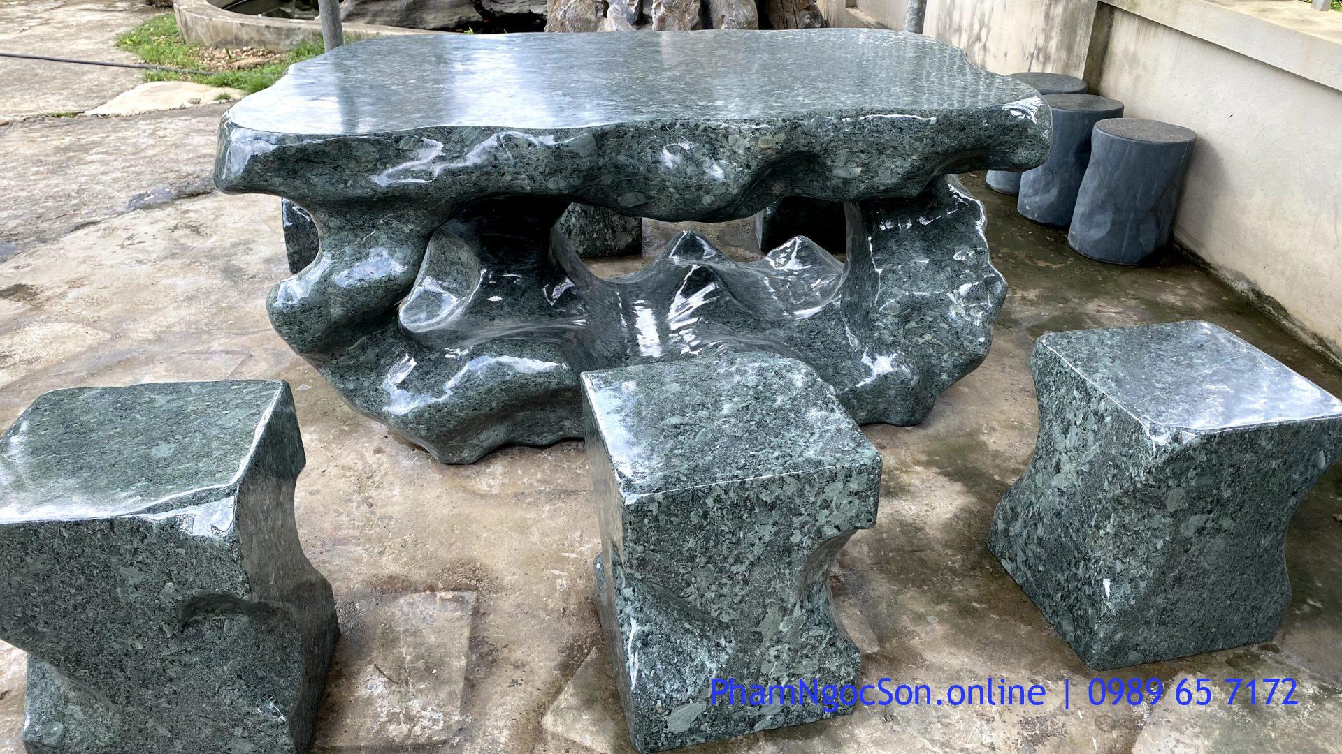 Bàn ghế đá tự nhiên Hòa Bình cuội xanh (4)
