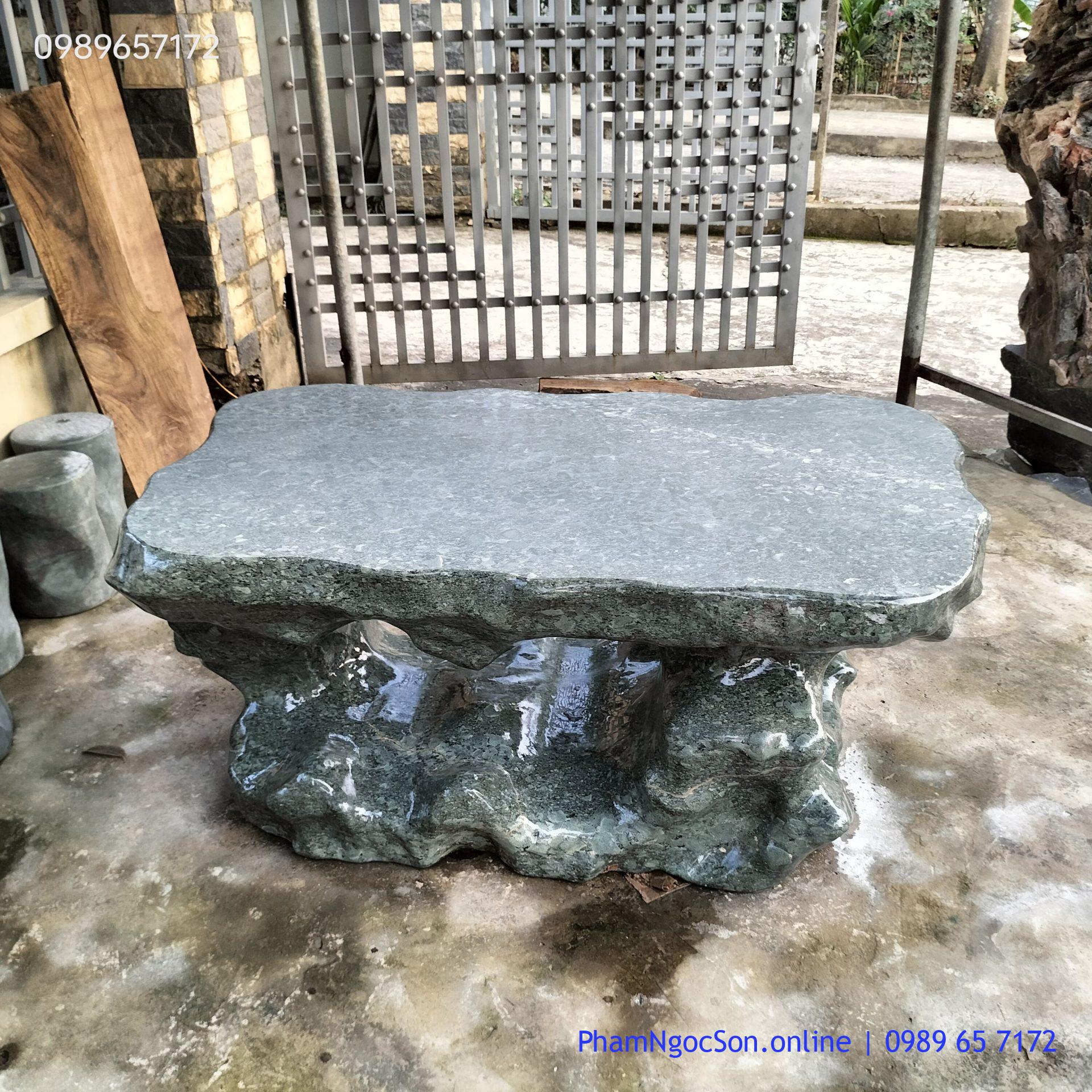 Bàn ghế đá tự nhiên Hòa Bình cuội xanh (4)
