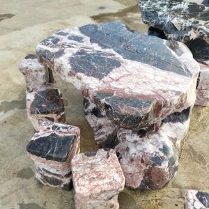 Bàn ghế đá tự nhiên Hòa Bình đá báo hồng