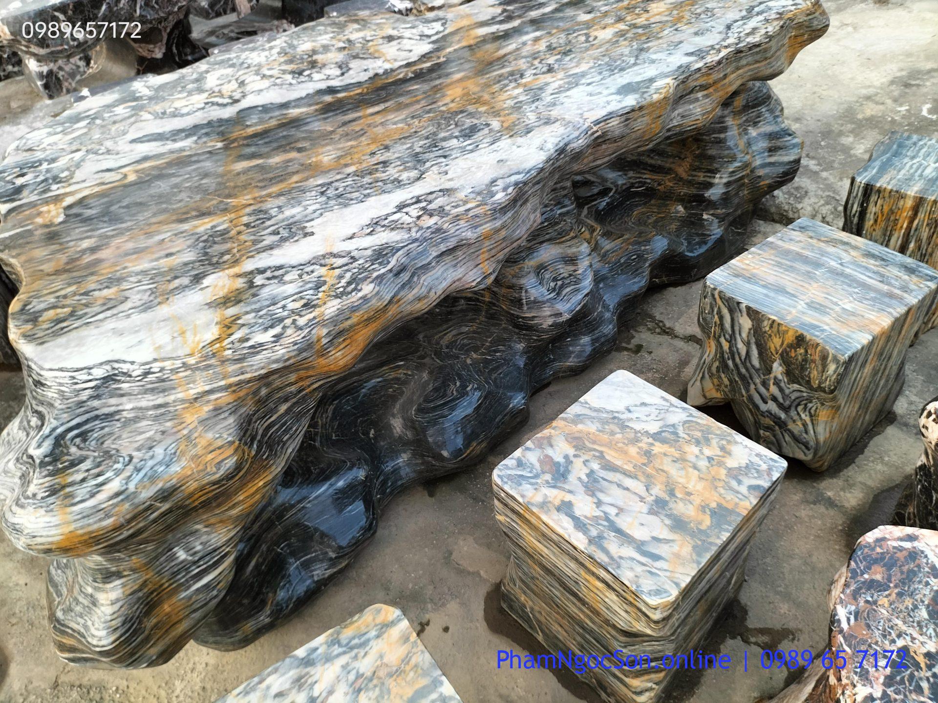 Bàn ghế đá tự nhiên Hòa Bình đá thổ cẩm