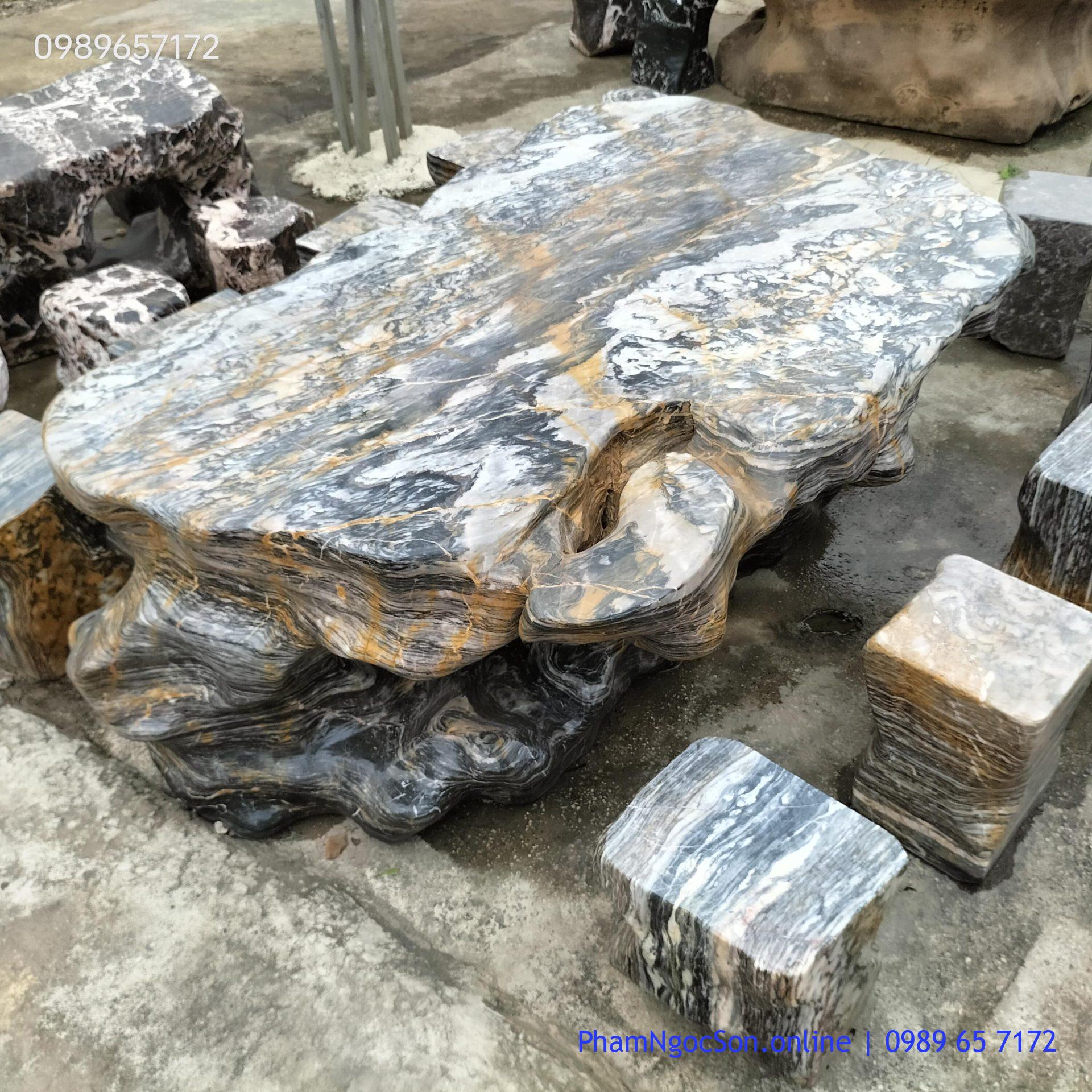 Bàn ghế đá tự nhiên Hòa Bình đá thổ cẩm