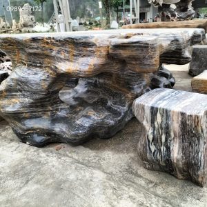 Bàn ghế đá tự nhiên Hòa Bình đá thổ cẩm