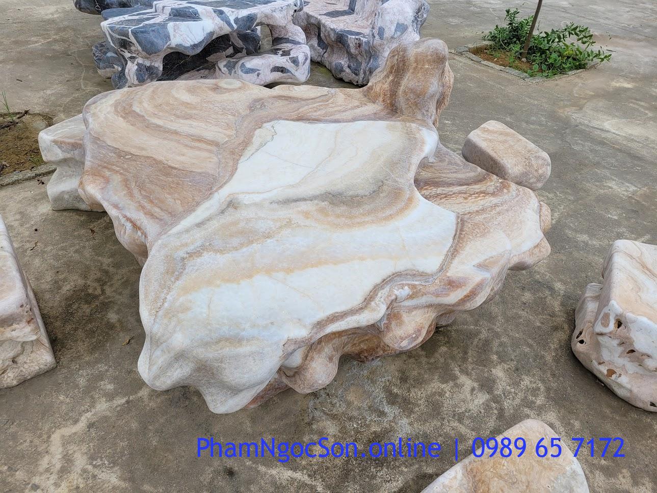 bàn ghế đá tự nhiên