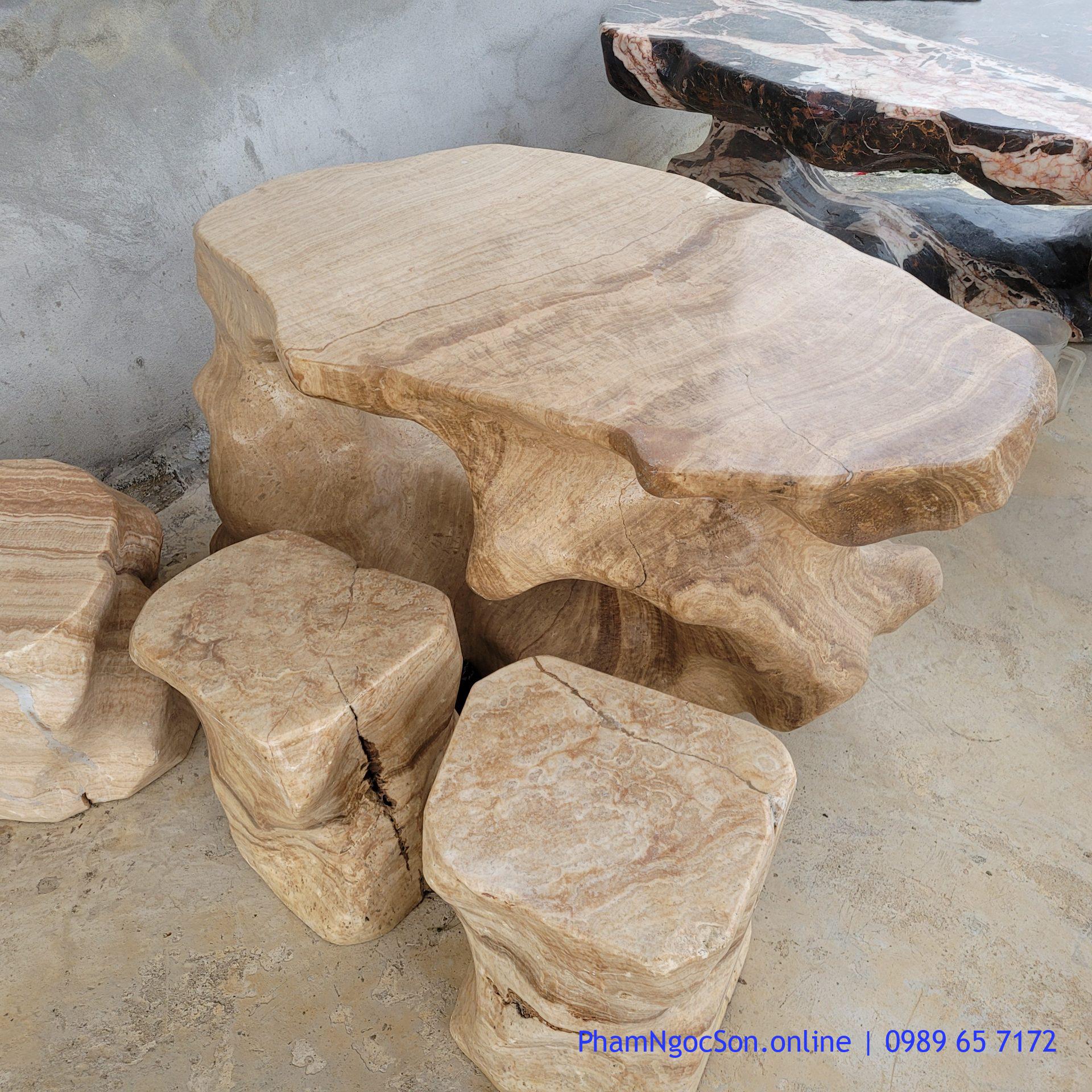 bàn ghế đá tự nhiên