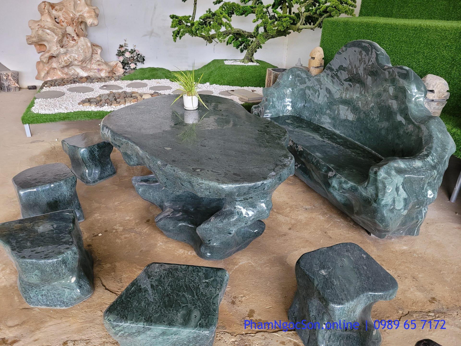 bàn ghế đá tự nhiên