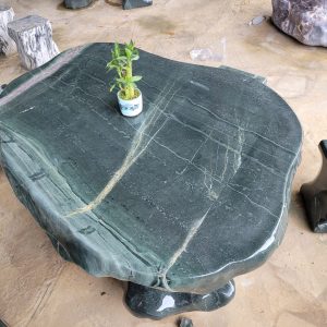 Bàn ghế đá tự nhiên