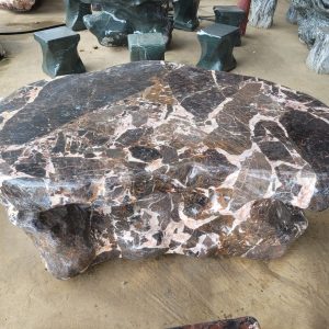 Bàn ghế đá tự nhiên