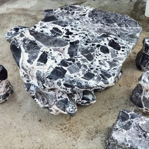 Bàn ghế đá tự nhiên Hòa Bình đá báo trắng