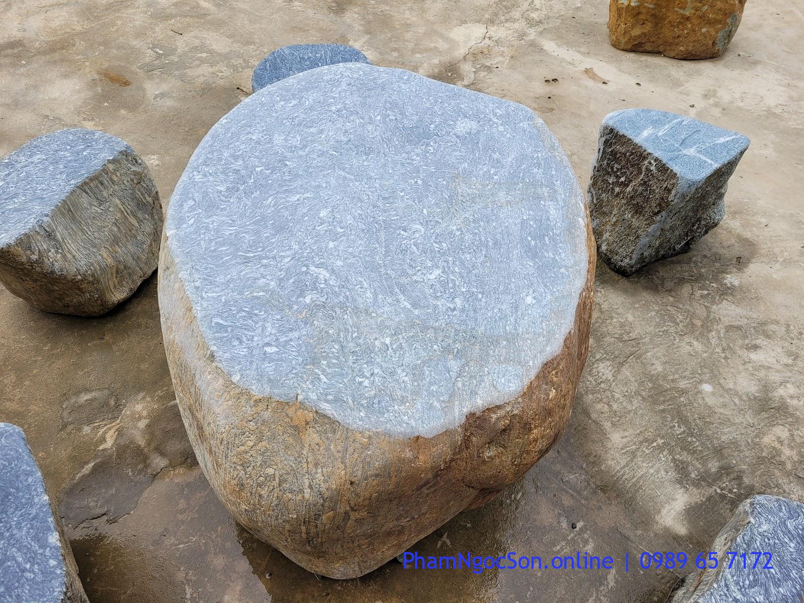 bàn ghế đá tự nhiên