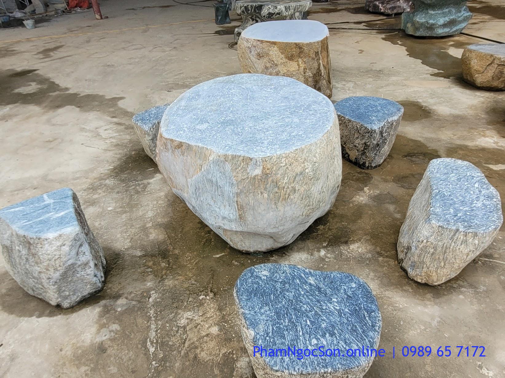 bàn ghế đá tự nhiên