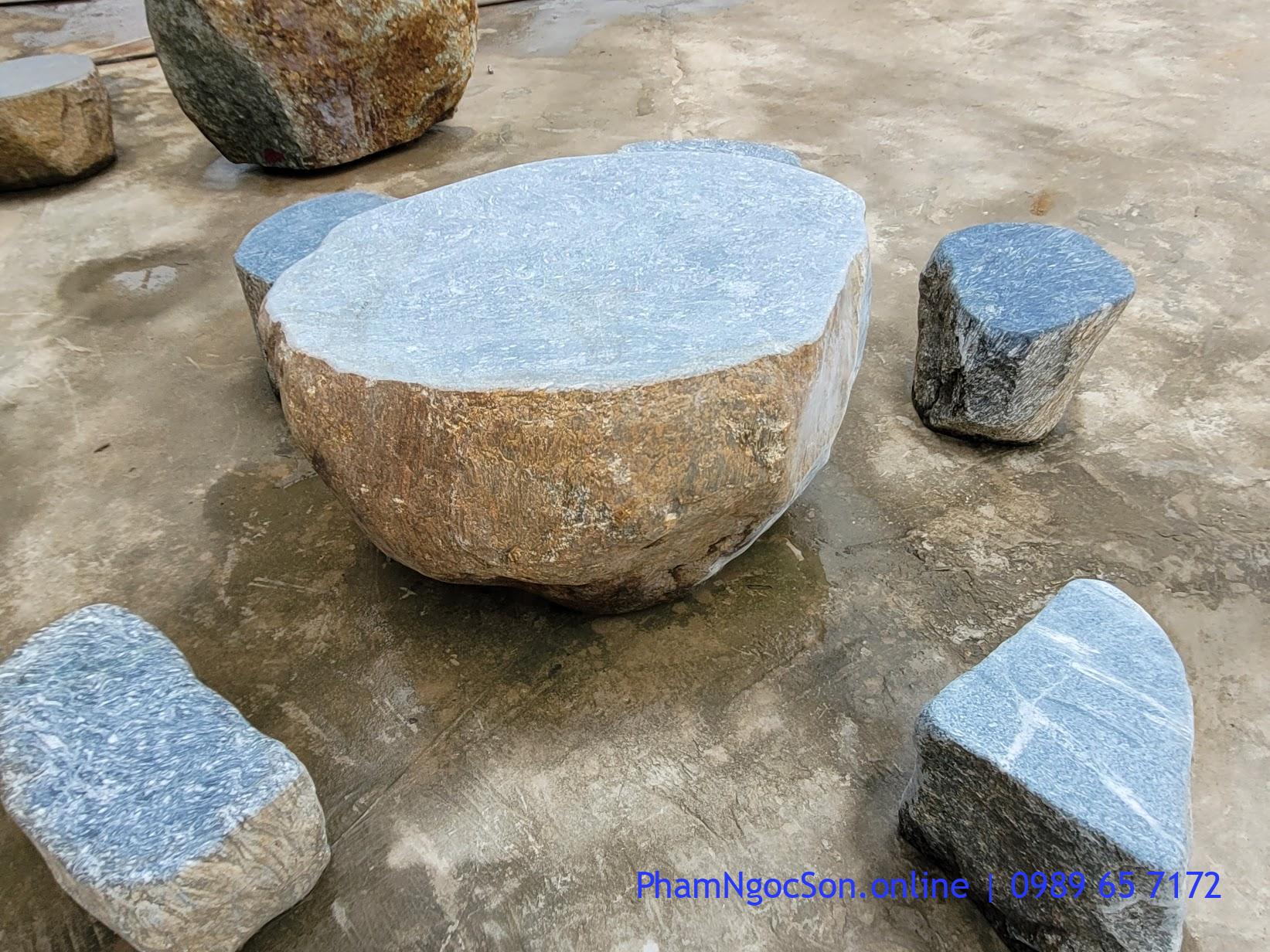 bàn ghế đá tự nhiên