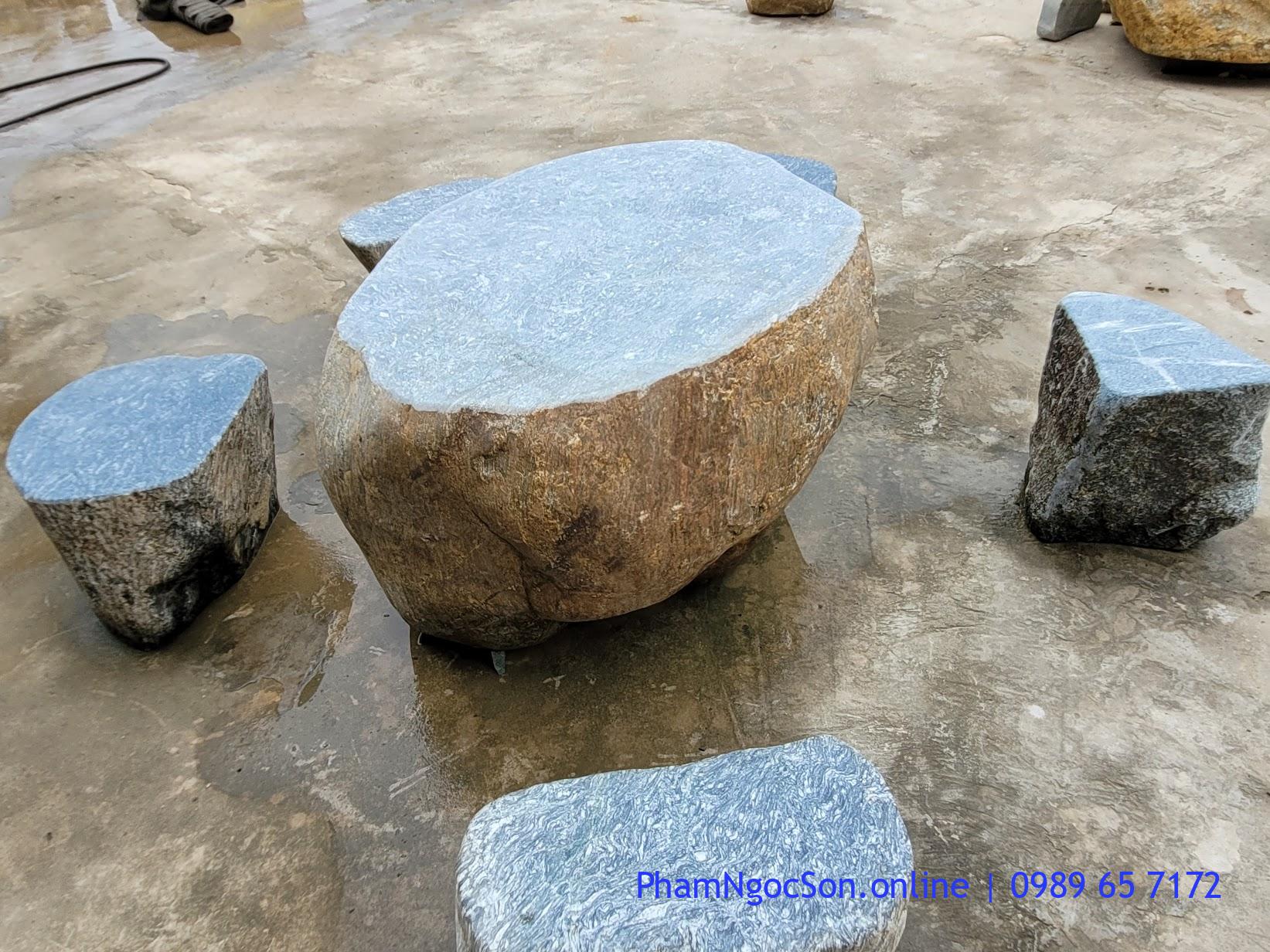 bàn ghế đá tự nhiên