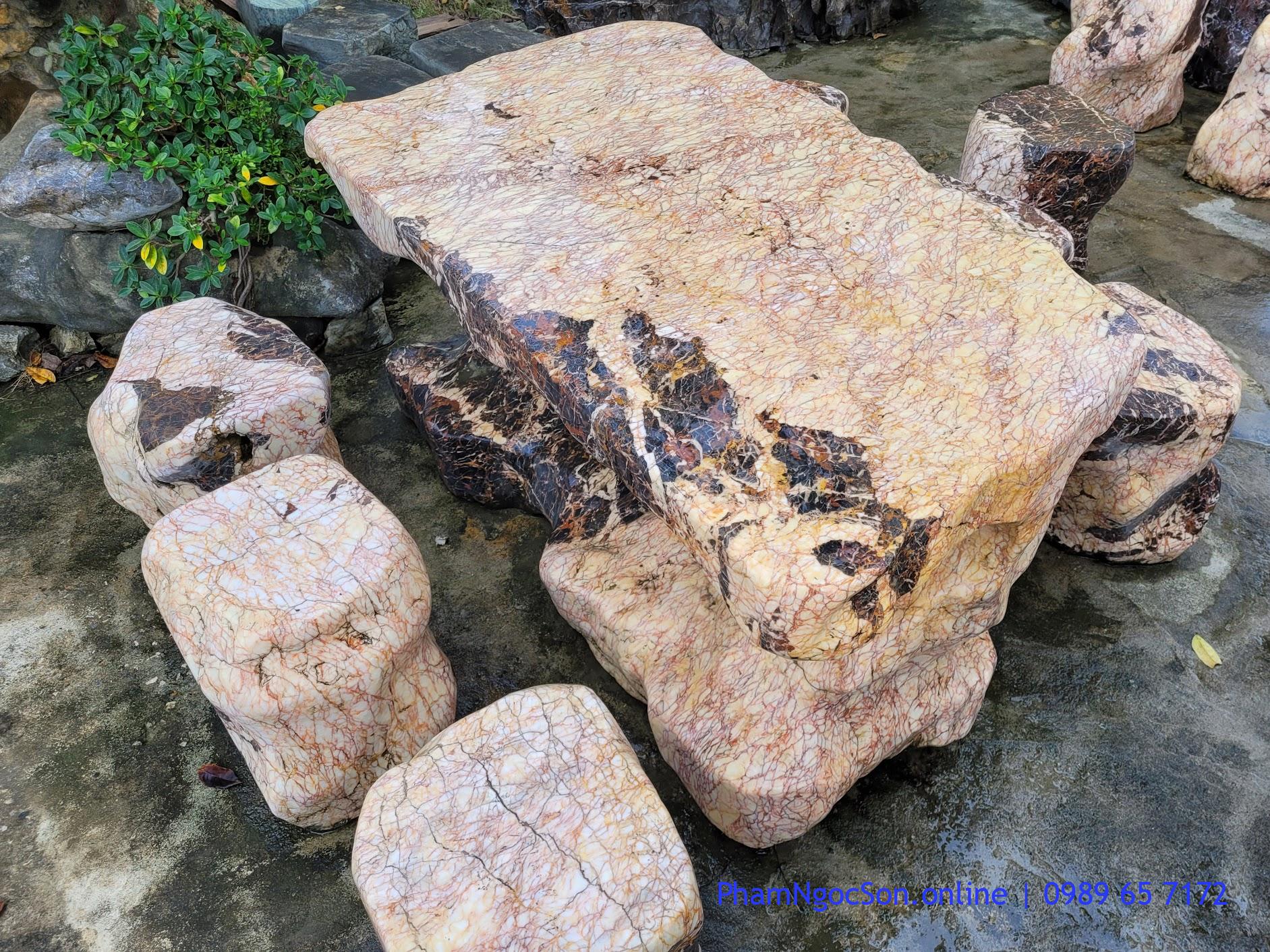 bàn ghế đá tự nhiên