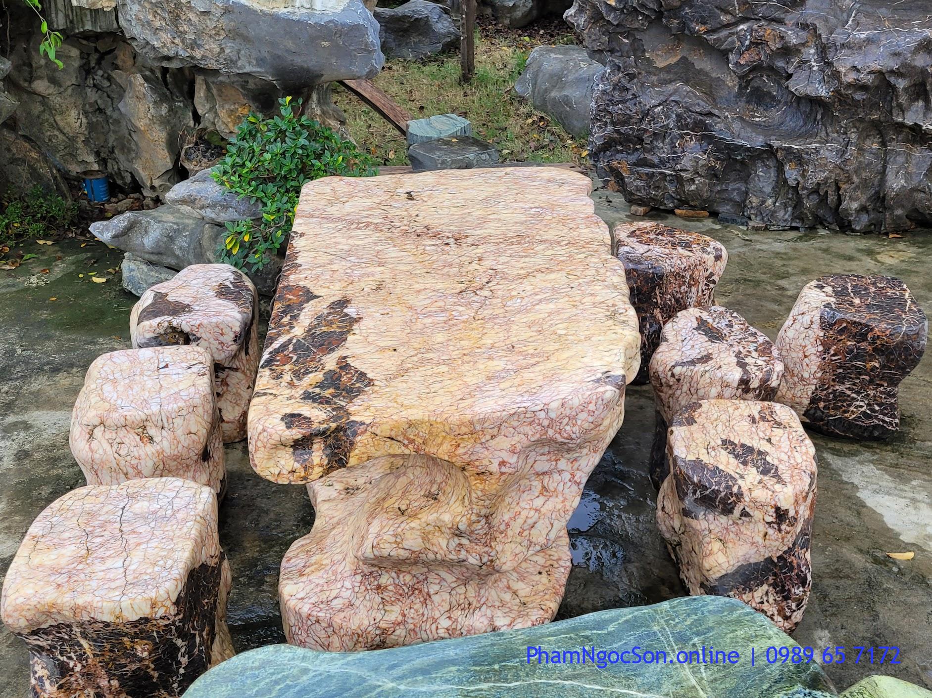 bàn ghế đá tự nhiên