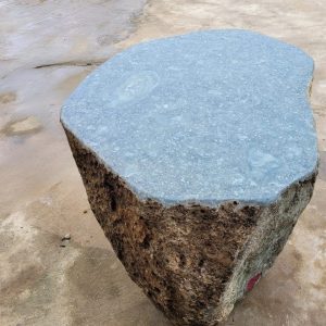 Bàn ghế đá tự nhiên
