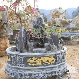 thác nước bằng đá