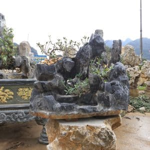 Làm thác nước bằng đá tự nhiên